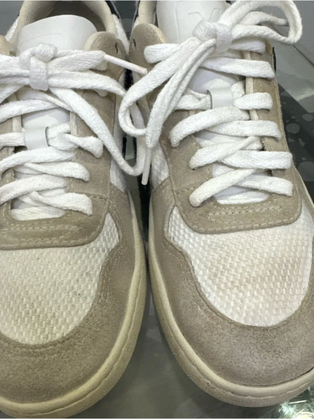 Veja Kids Sneakers in Beige, White and Navy